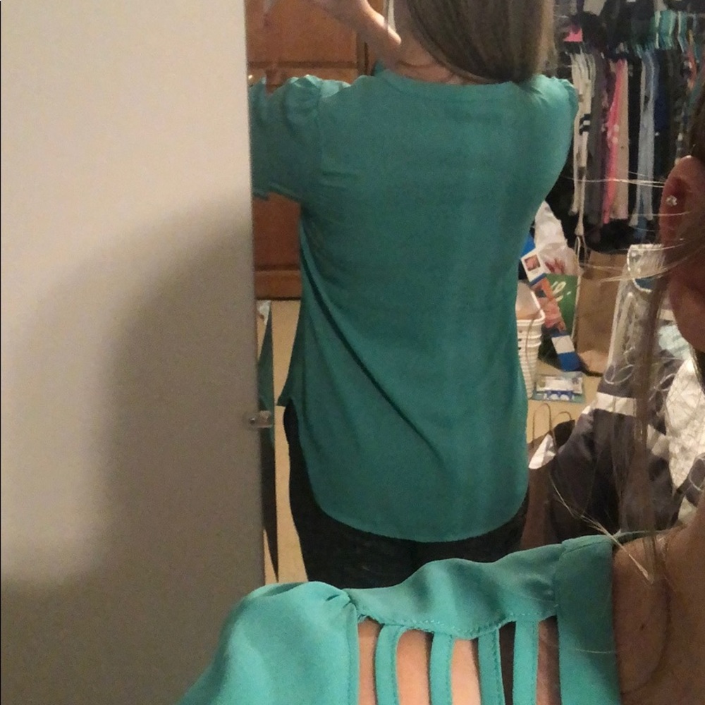 NWOT!! Lily White Teal Dress Shirt Blouse Size XS - Picture 2 of 6
